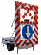 Remorca cu panou semnalizare si dirijare trafic - 1 indicator rutier si panou sageti semnalizare si dirijare trafic  24 lami LED